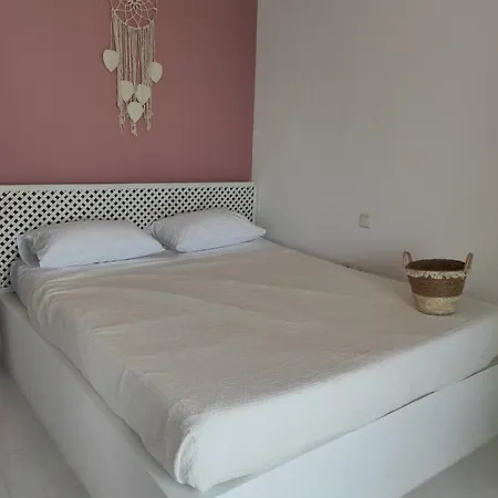 Arocaria In With Garden , Mountain And Sea View Appartement Faliraki