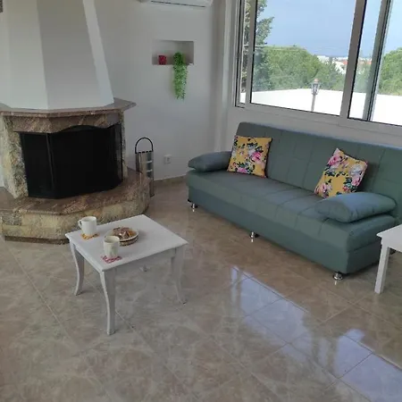 Arocaria In With Garden , Mountain And Sea View Appartement *