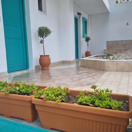 Arocaria In With Garden , Mountain And Sea View Appartement *